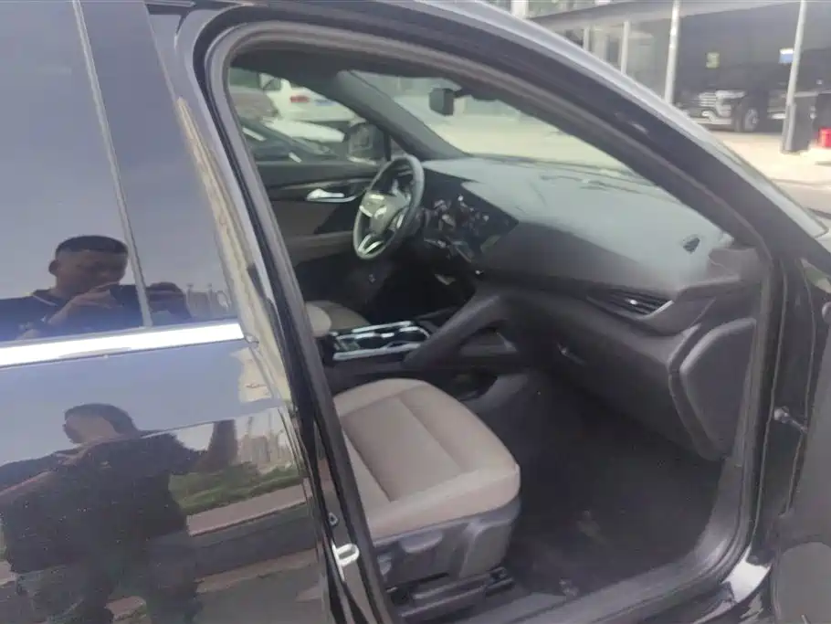 Buick Envision Plus 2022 Enclave Plus 652T 5-Seater Luxury фото 8