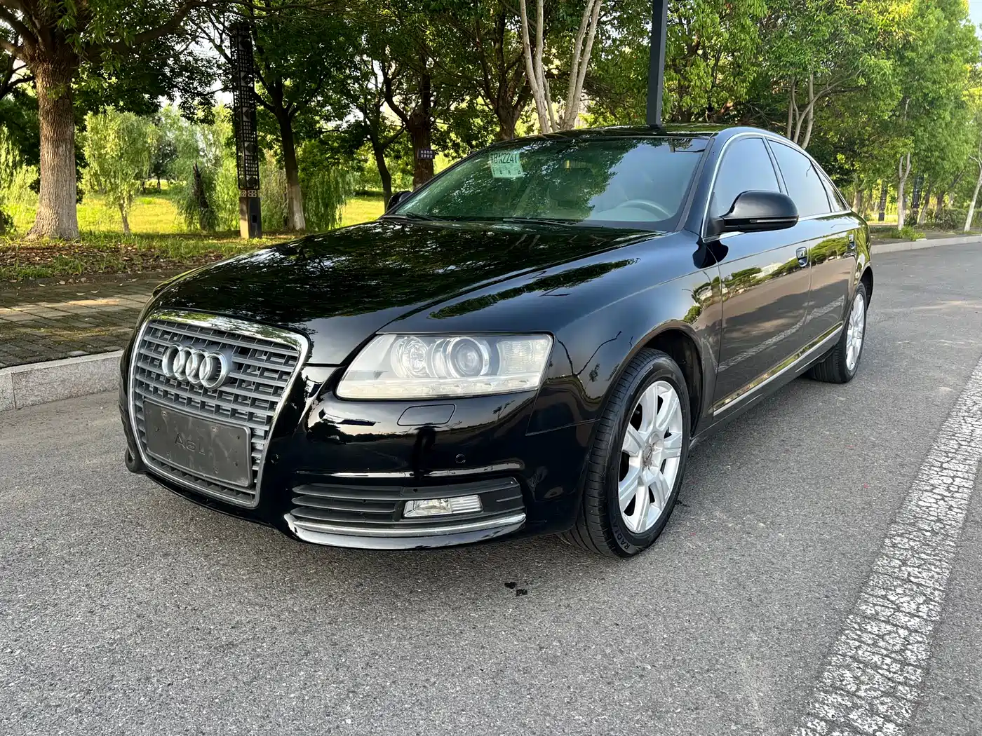 Audi A6L 2010 2.4L Luxury