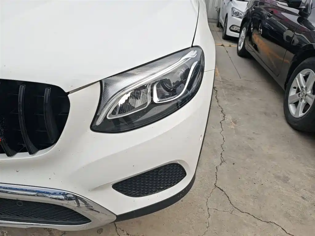 Mercedes-Benz GLC 2019 Model GLC 200 L 4MATIC фото 24
