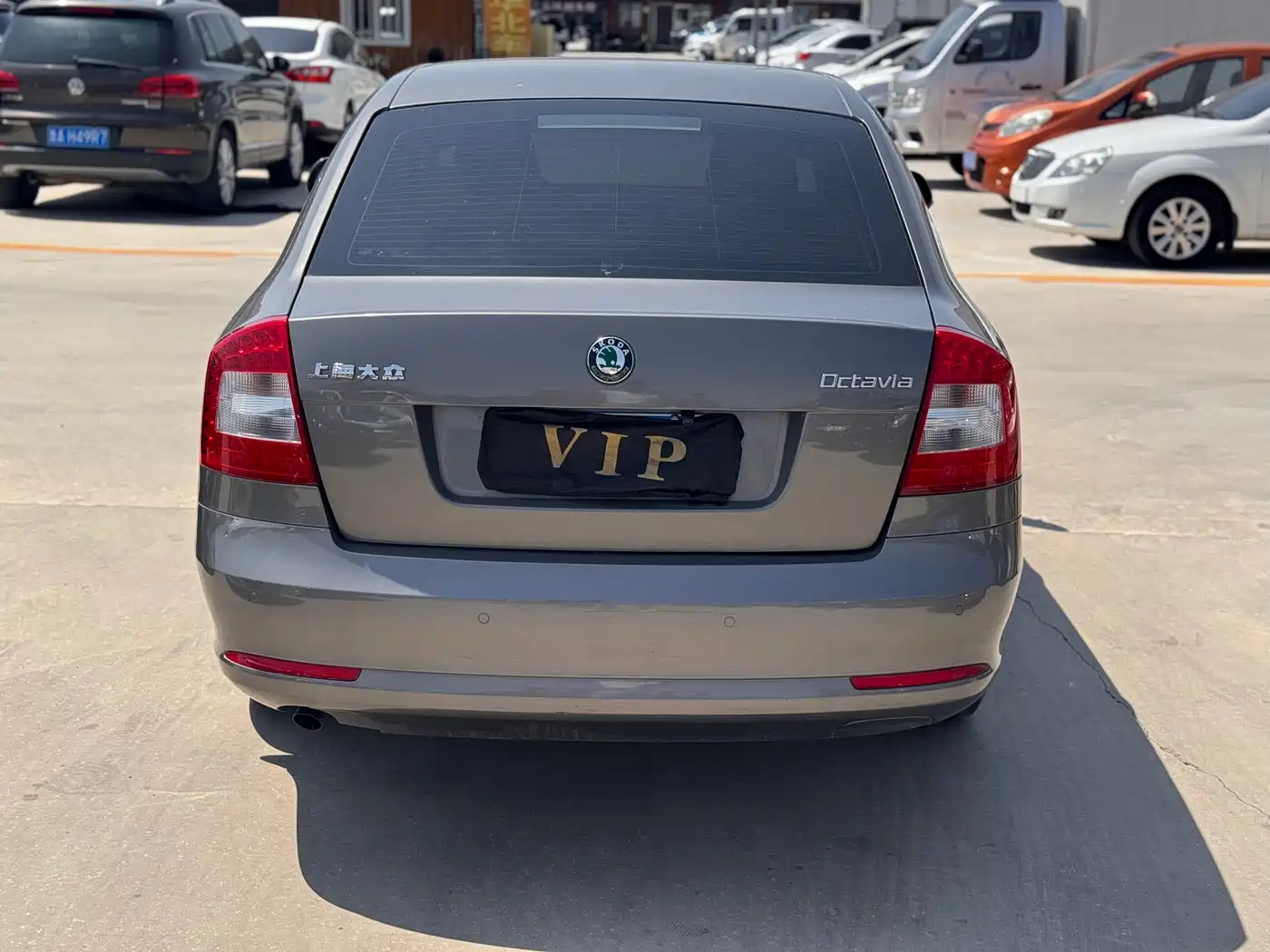 Škoda Octavia 2012 1.6L Auto Yijun Edition фото 8