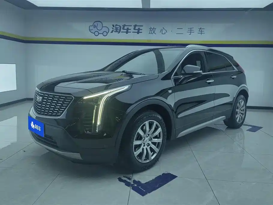 CADILLAC XT4
