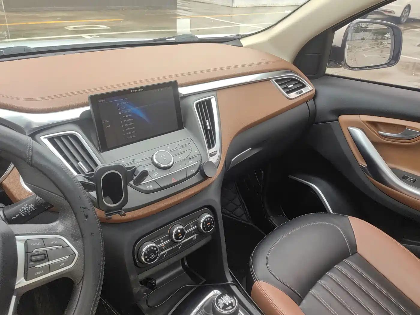 Soueast DX7 2016 2016 1.5T Manual Triumph Edition