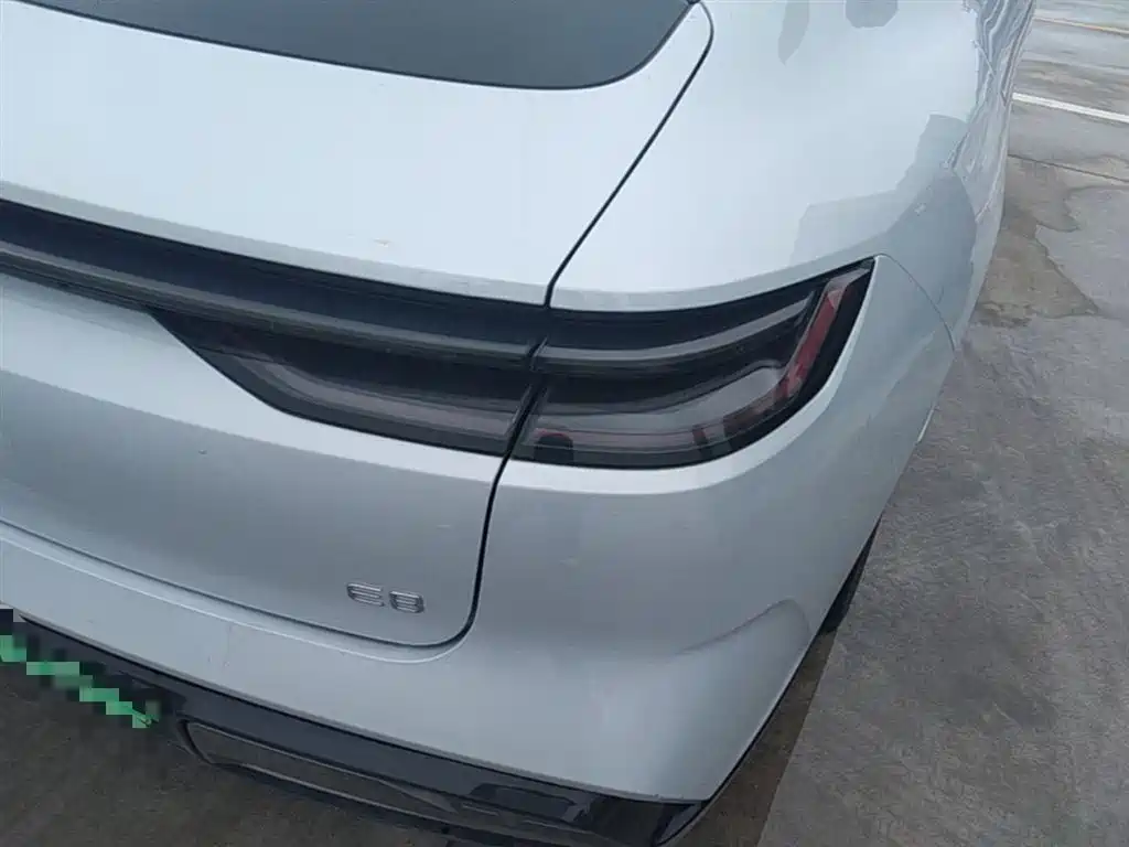 Geely Galaxy Galaxy E8 2025 700km Long Voyage Smart Drive Edition фото 8