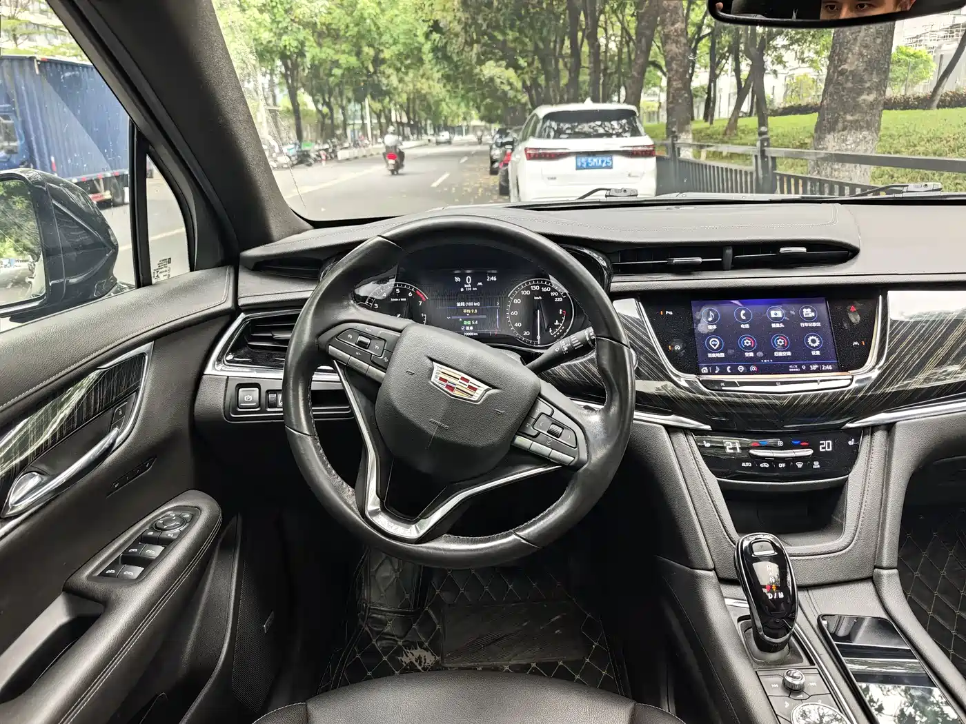 Cadillac XT6 2021 28T 6-Seater Luxury фото 12