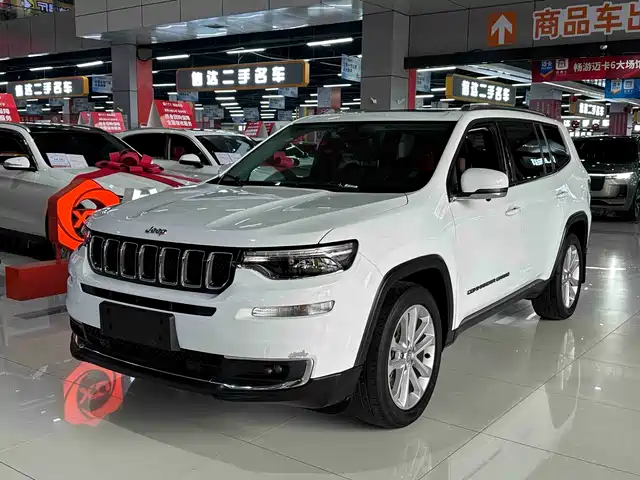 JEEP GRAND COMMANDER