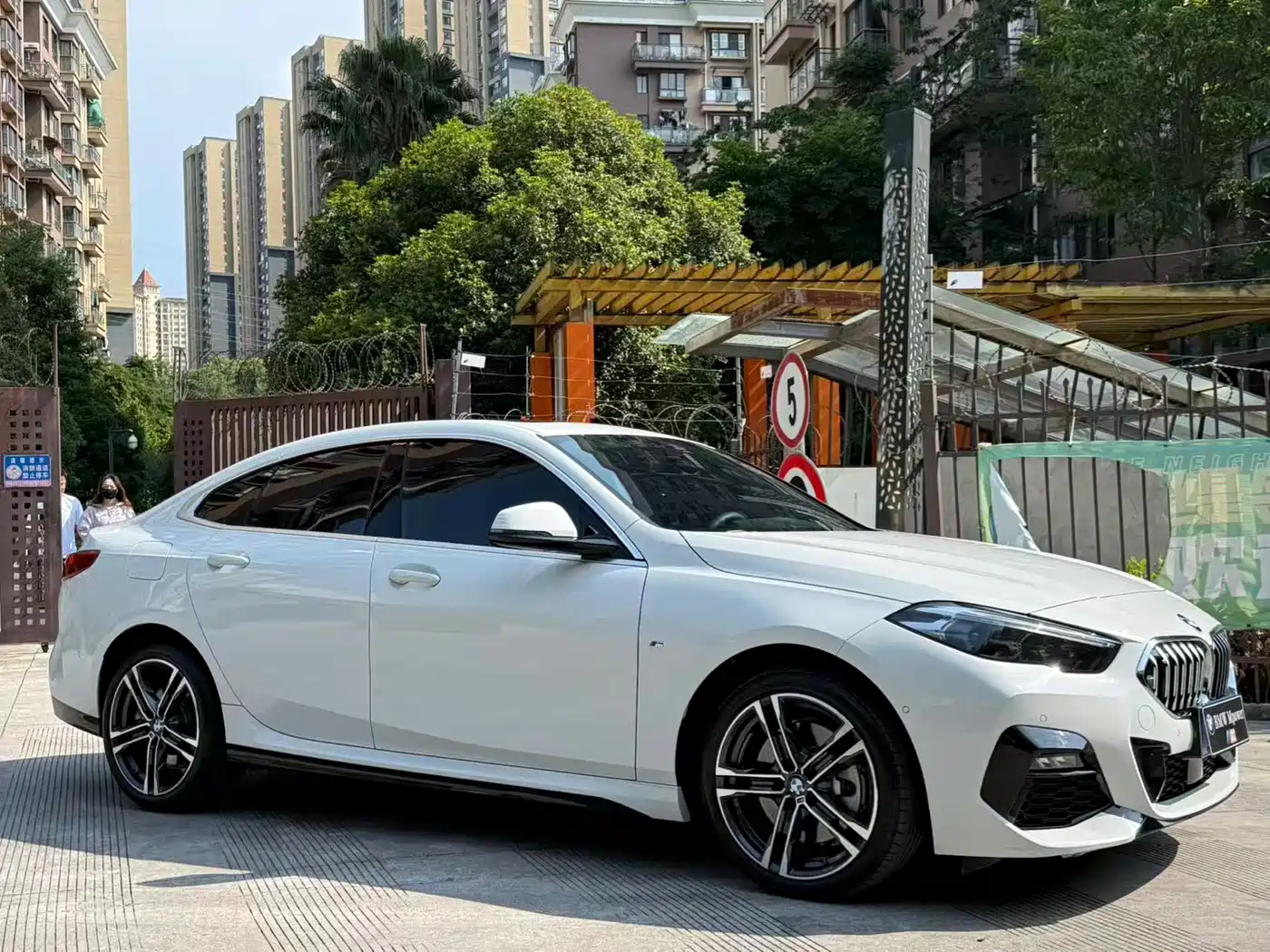 BMW 2 Series (Import) 2023 225i 4-Door Coupe M Sport Package фото 18