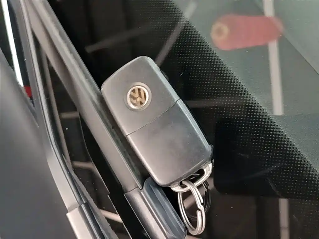 Volkswagen Lavida 2017 230TSI DSG Comfort Edition фото 9