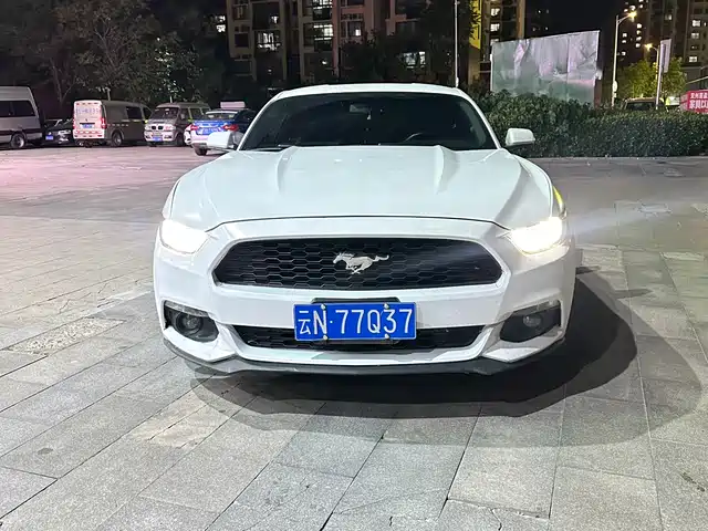  Ford Mustang 2017 2.3T Performance Edition