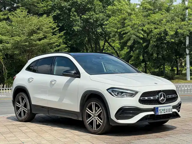 Mercedes-Benz GLA 2022 GLA 220 4MATIC — фото 3
