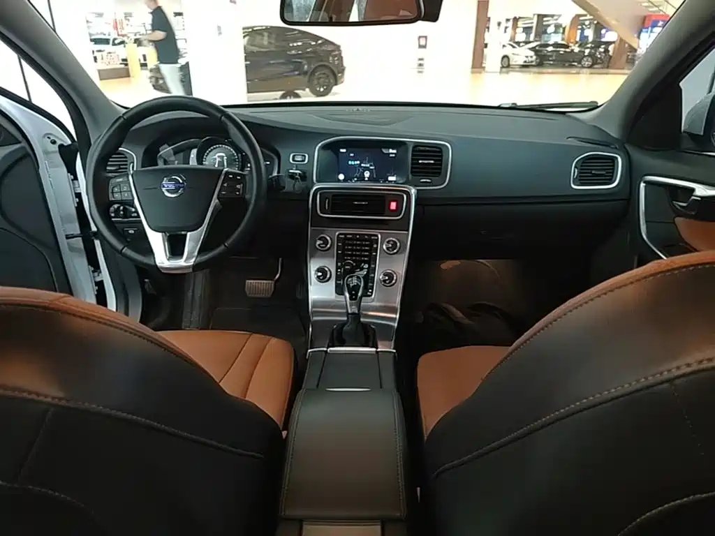 Volvo S60 2017 2017 S60L T4 Momentum