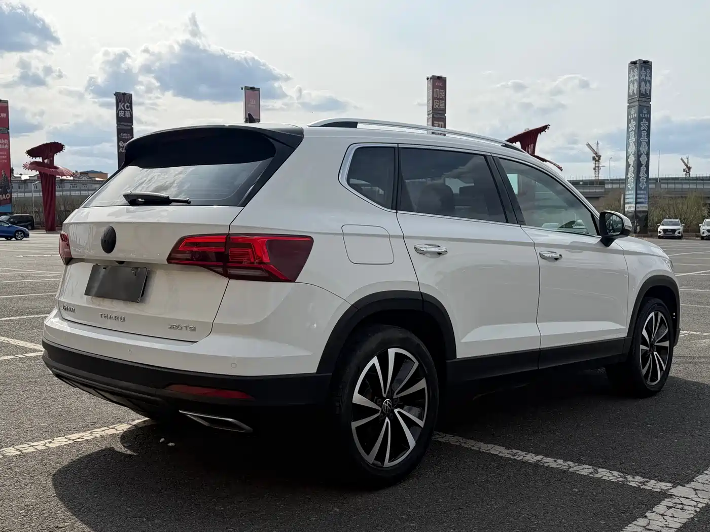 Volkswagen Tharu 2021 280TSI 2WD Luxury Plus фото 6
