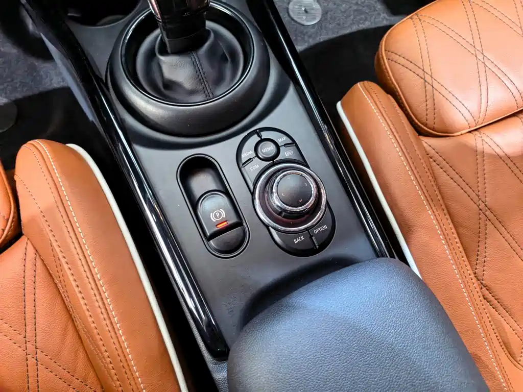 MINI Clubman, миниатюра 12