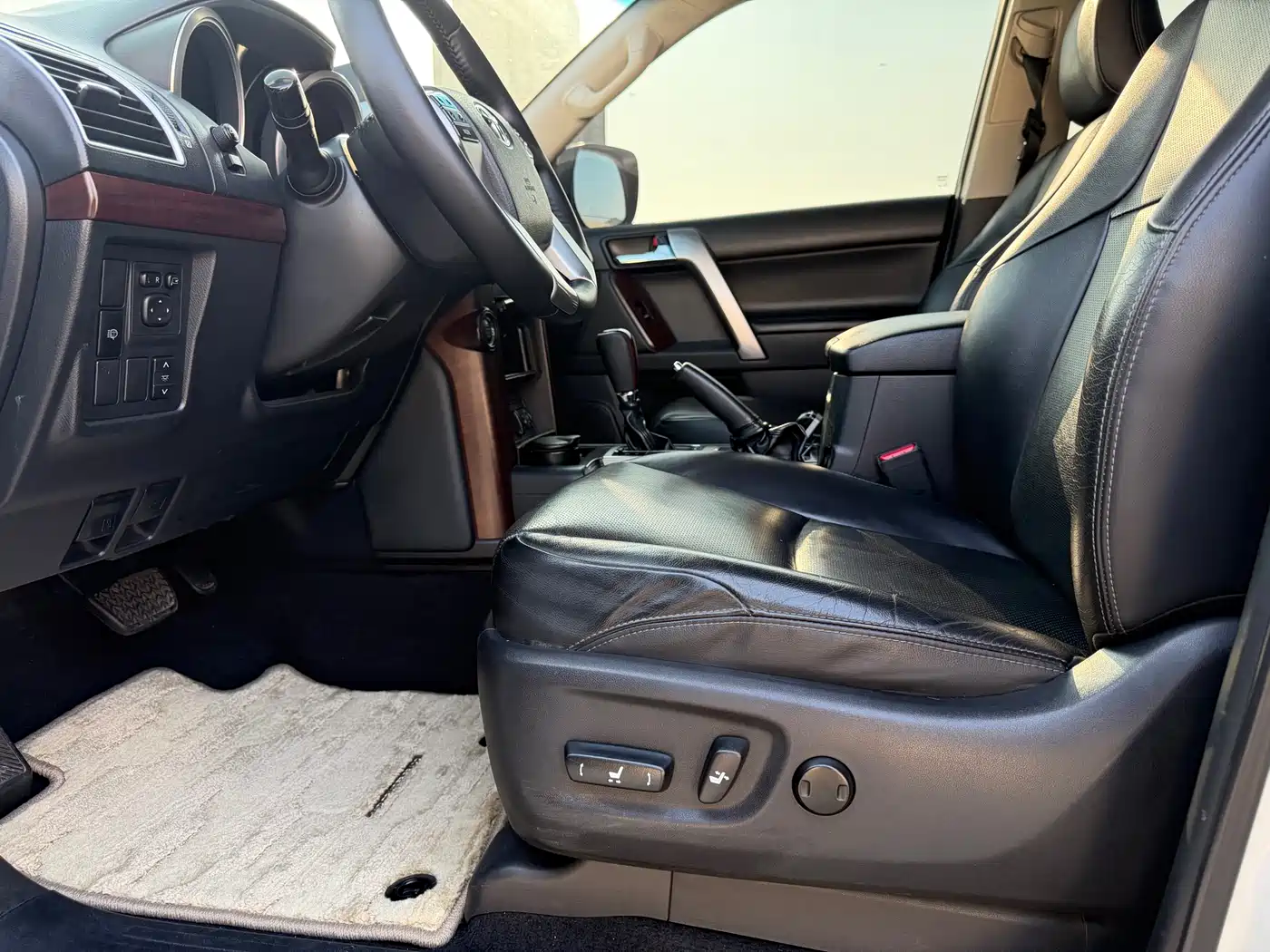 Toyota Prado 2016 3.5L Auto TX-L NAVI фото 4