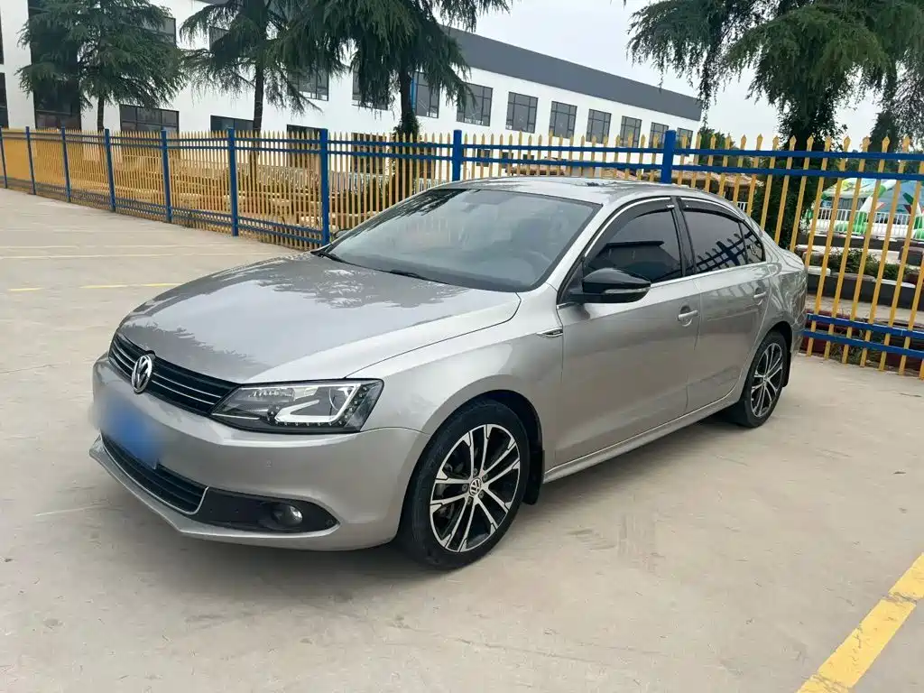 Фото 2 - Volkswagen Sagitar