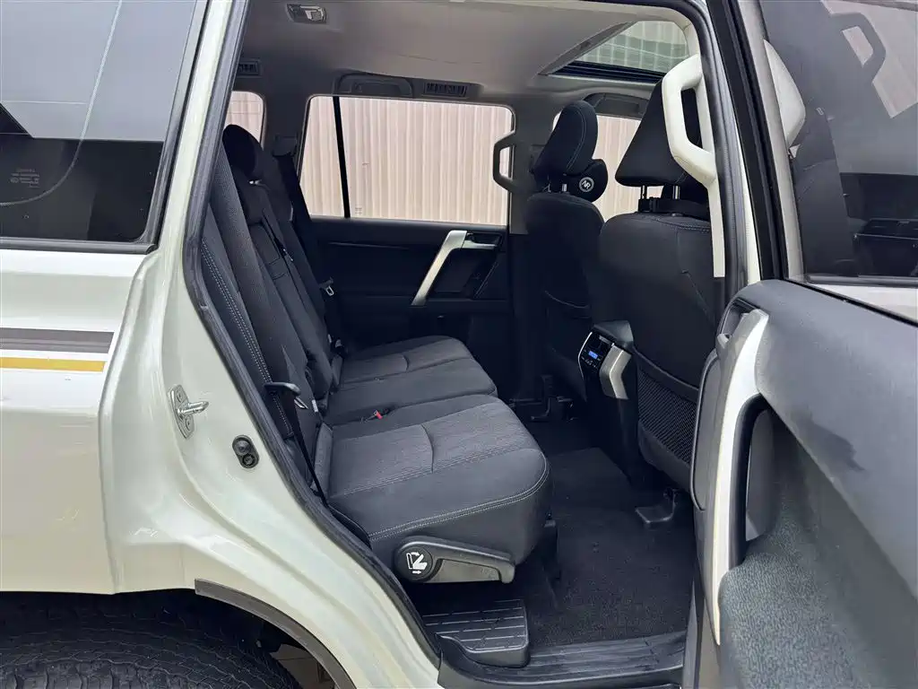 Toyota Prado 2018 3.5L Auto TX фото 14
