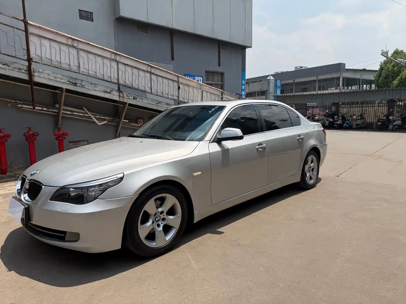 BMW 5 Series 2009 2008 523Li Luxury