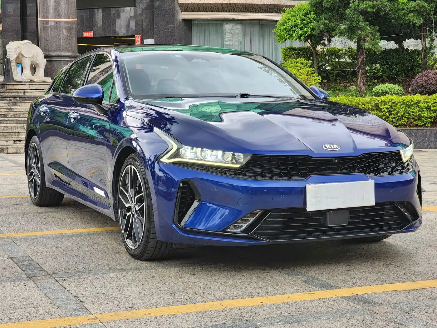 Photo 3 - Kia K5
