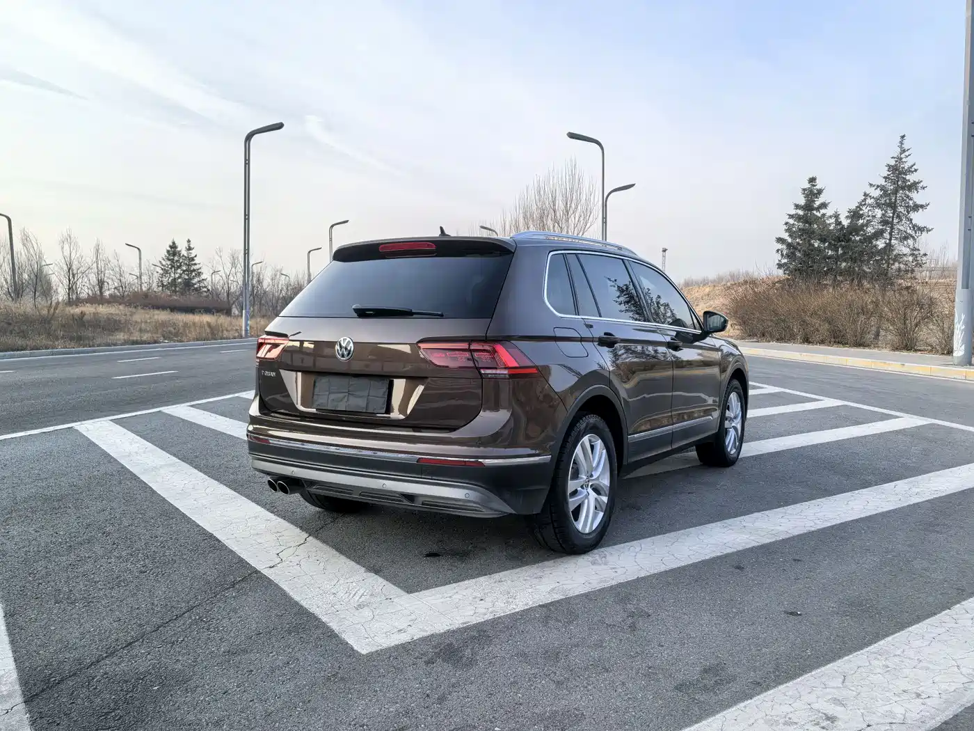 VOLKSWAGEN TIGUAN