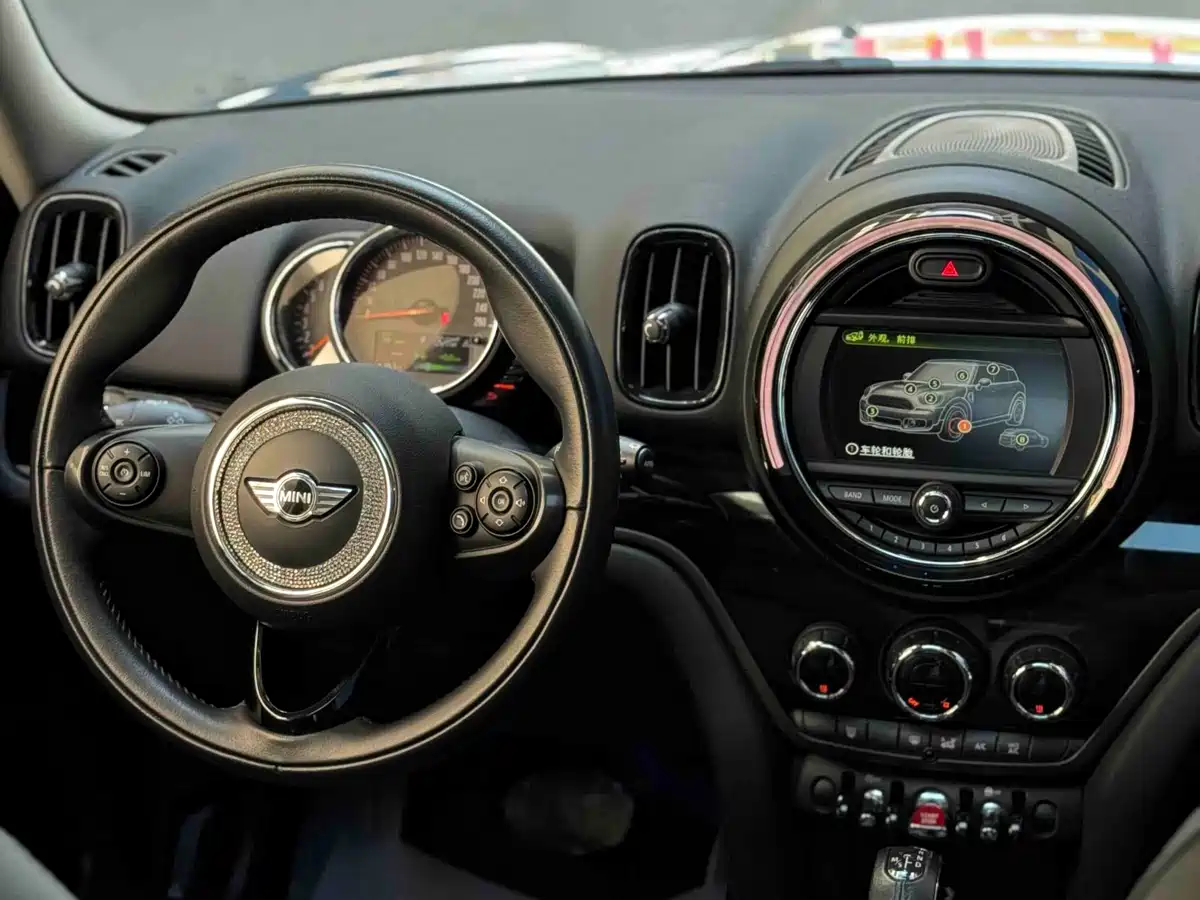MINI COUNTRYMAN 2017 2.0T COOPER S ALL4 Explorer фото 12