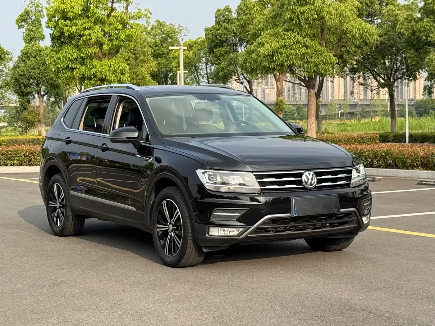 Volkswagen Tiguan L 2020 330TSI Auto 2WD Panorama Comfort China VI фото 3
