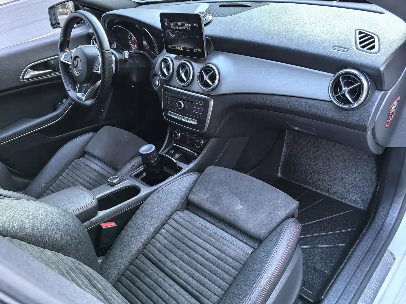 Mercedes-Benz CLA (Import) 2016 CLA 220 4MATIC фото 10