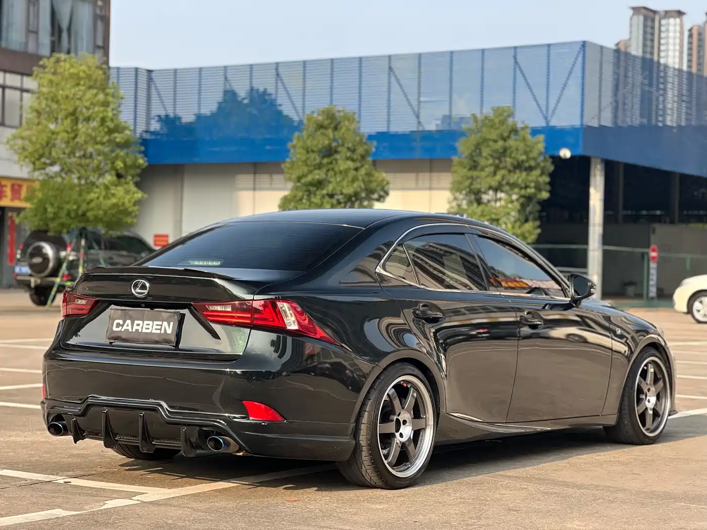 Lexus IS 2015 200t F SPORT фото 5