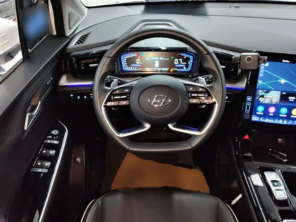 Фото 11 - Hyundai Custo