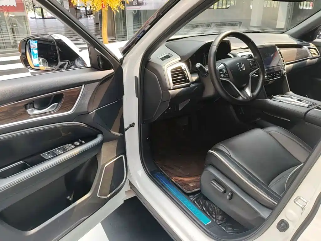 Honda UR-V 2018 2017 370TURBO 2WD Premium Edition China V