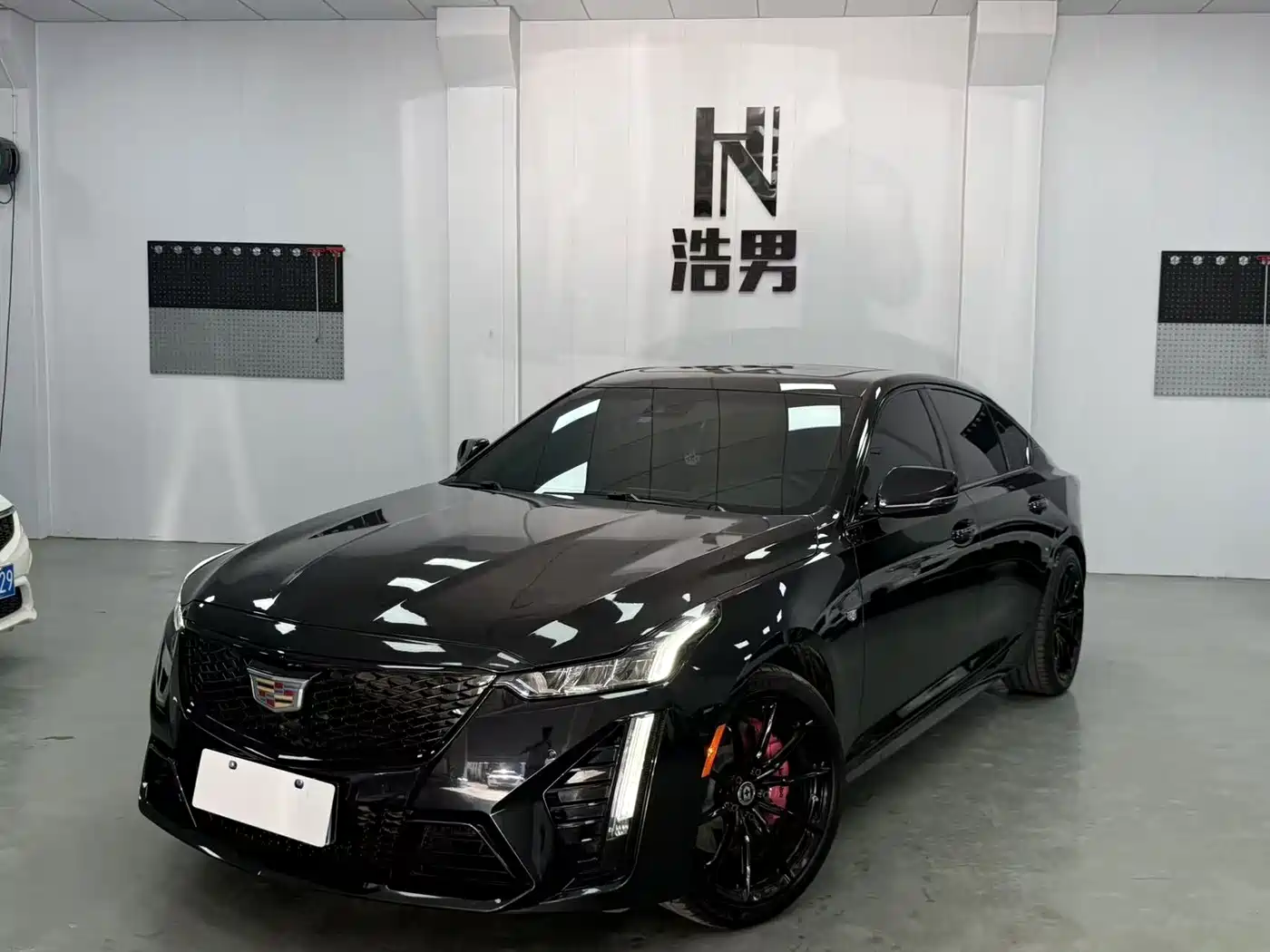 صورة 1 - Cadillac CT5