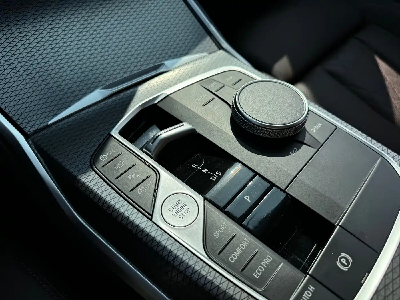 BMW 3 Series 2023 325Li M Sport Black Night Package фото 17