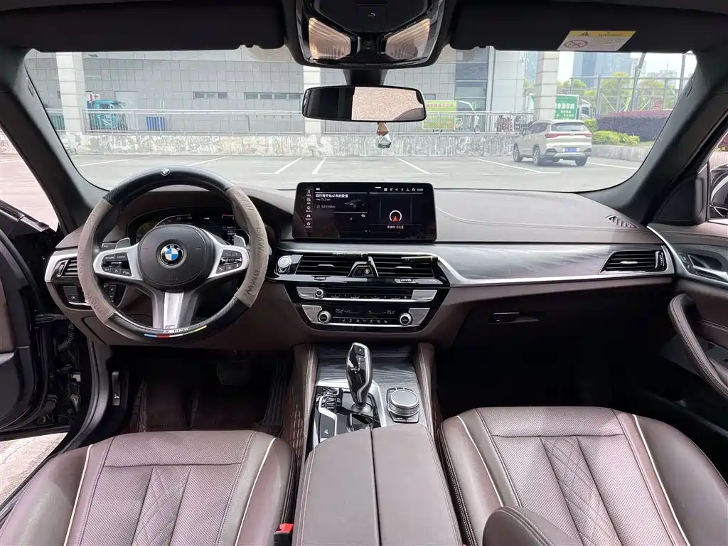 BMW 5 Series 2021 Facelift 530Li Leading M Sport Package фото 13
