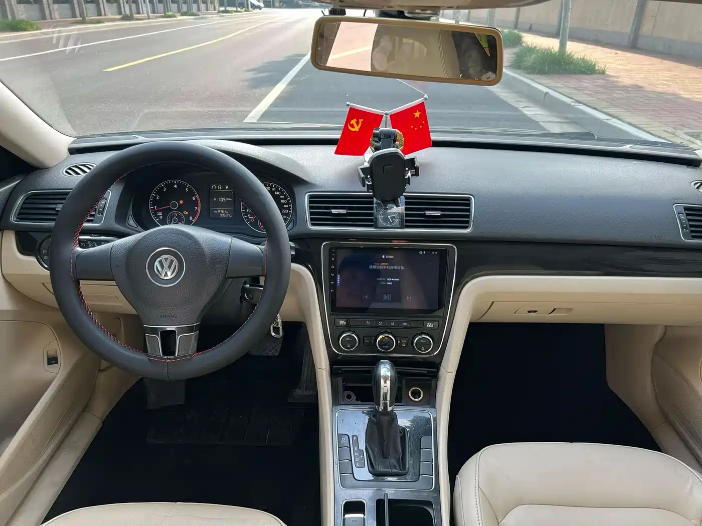 Volkswagen Passat 2011 1.8TSI DSG Honor Edition фото 8