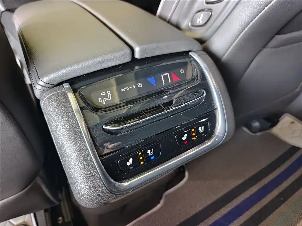 Buick Enclave 2022 652T AWD Premium Flagship 6-Seater фото 15