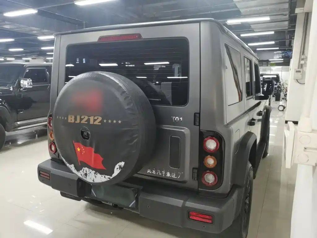 212 T01 2026 2024 2.0T Explorer