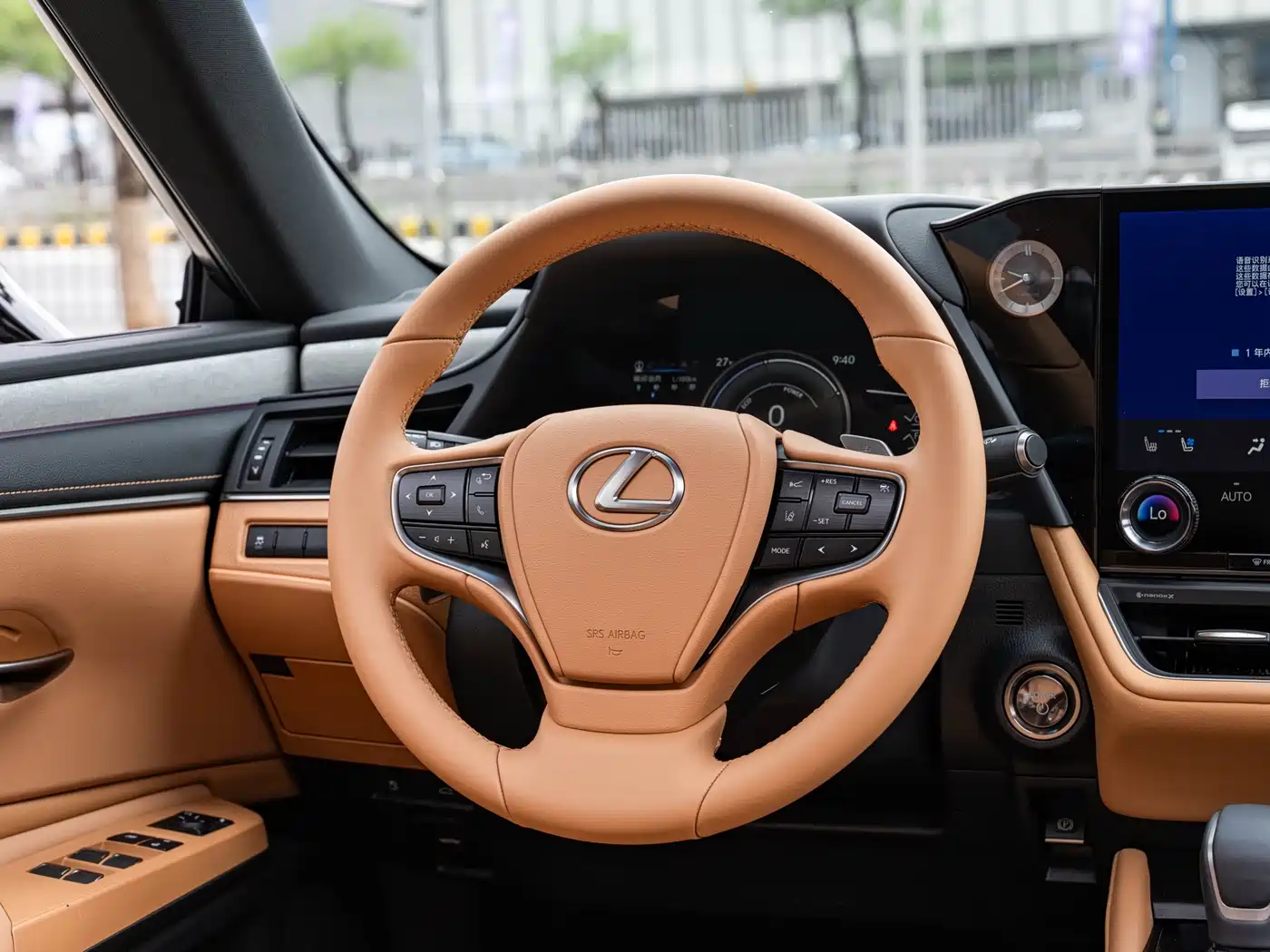 Lexus ES 2025 300h Ultimate Edition фото 14