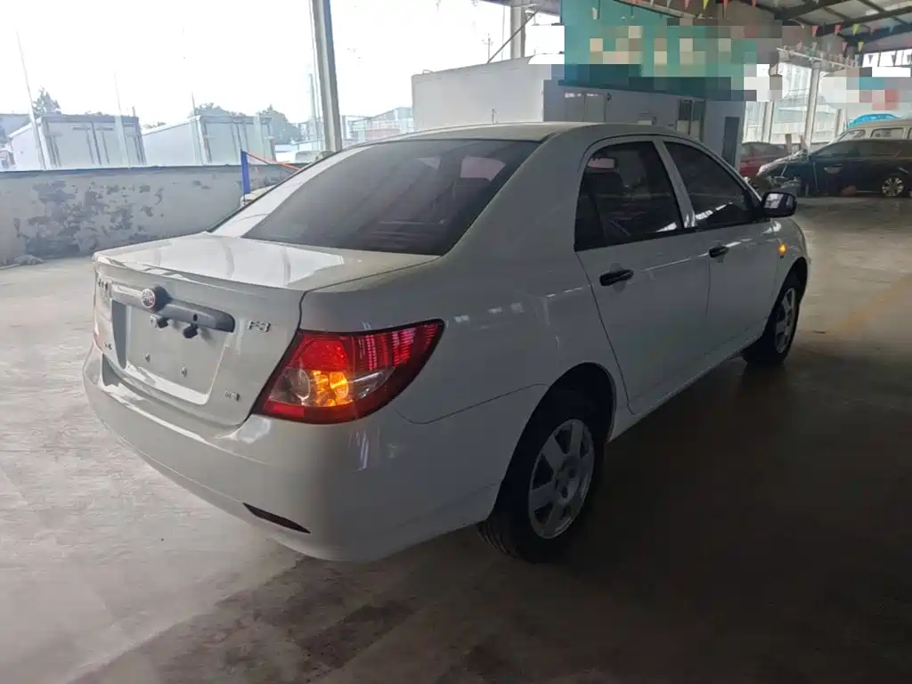 Photo 7 - BYD F3