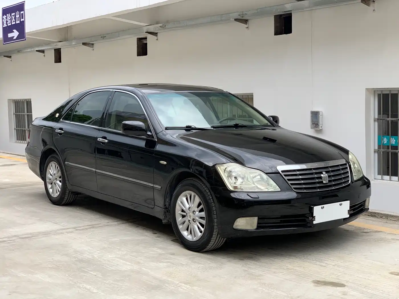 Toyota Crown 2007 3.0L Royal Saloon Fashion Navigation фото 3