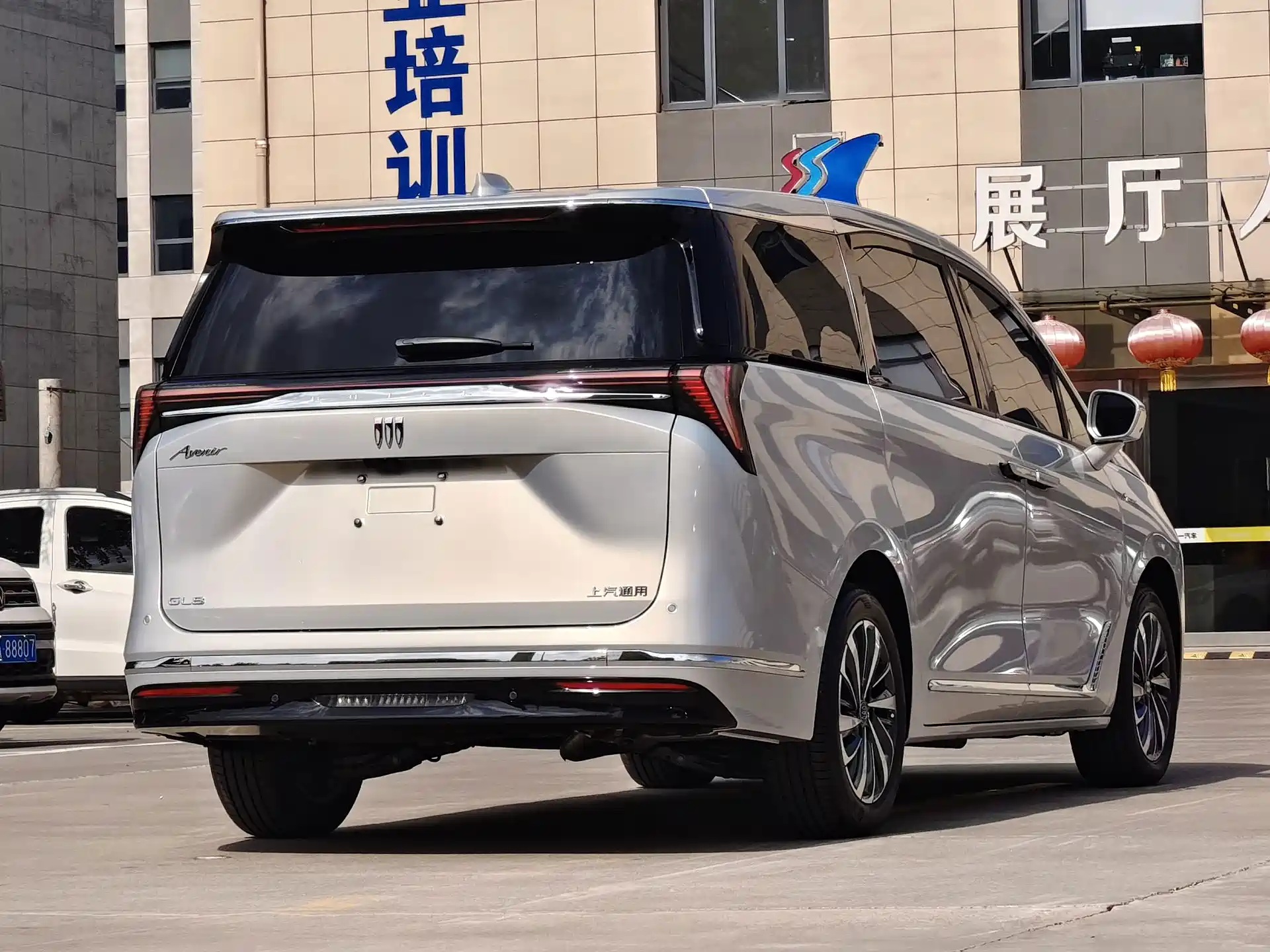 Фото 7 - Buick GL8