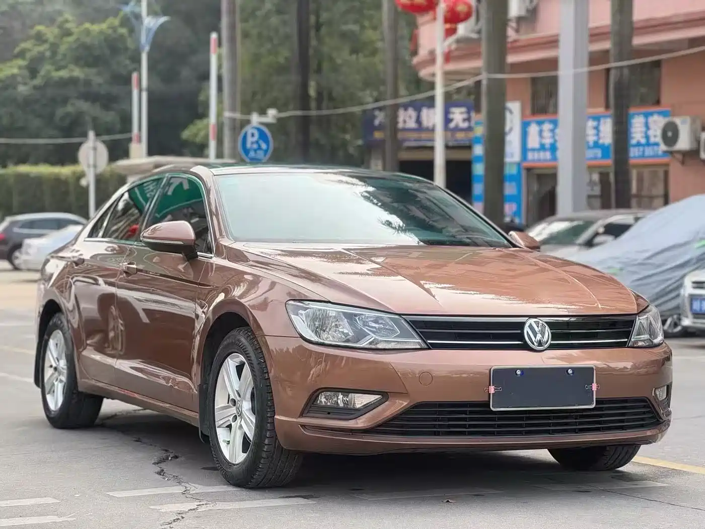 Volkswagen Lamando 2017 230TSI DSG Trend Edition фото 3