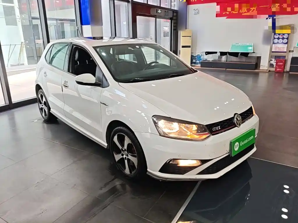 Фото 4 - Volkswagen Polo