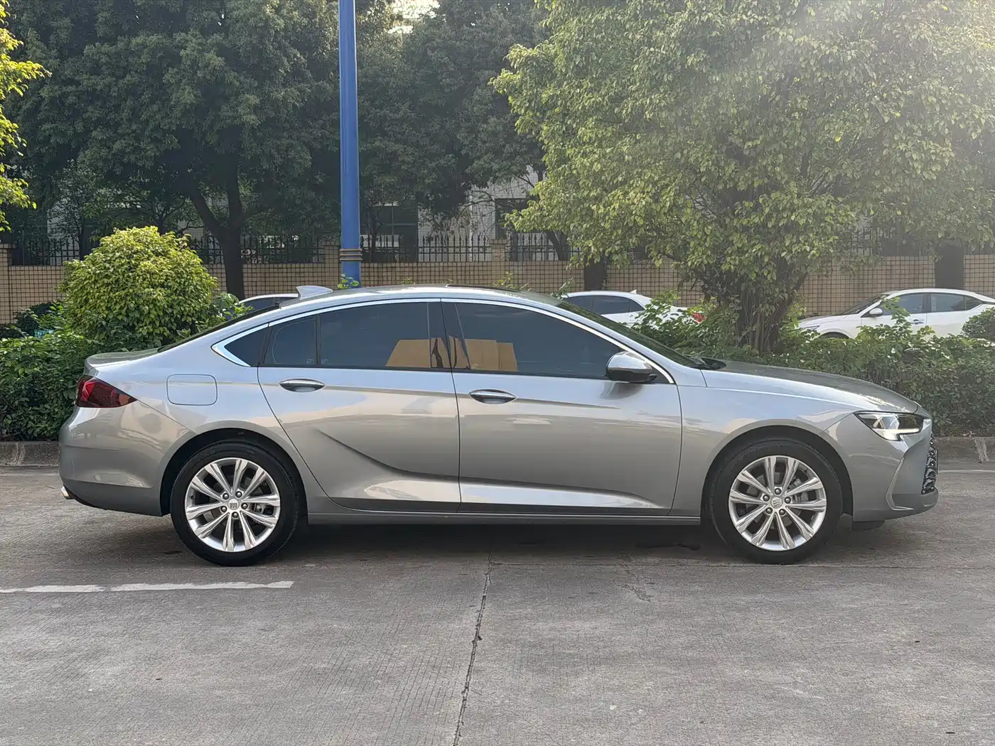 BUICK REGAL
