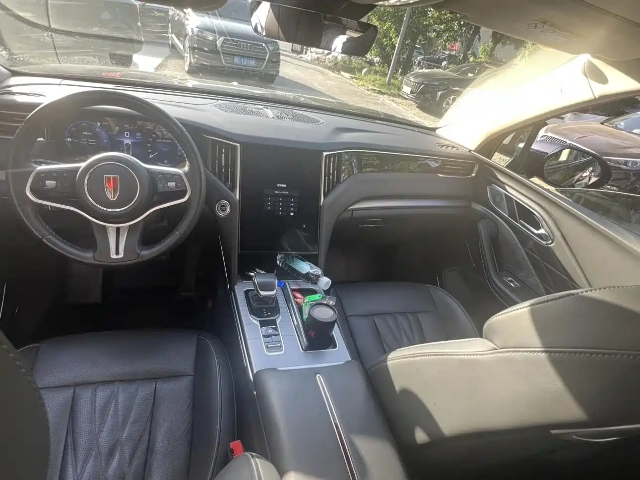 Hongqi HS7 PHEV 2025 2.0T PHEV 4WD 6-Seater Commemorative Edition фото 6