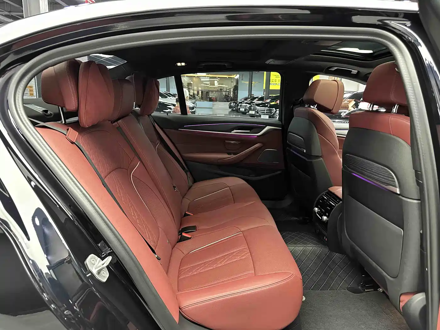 BMW 5 Series 2023 530Li Premium M Sport Package фото 7