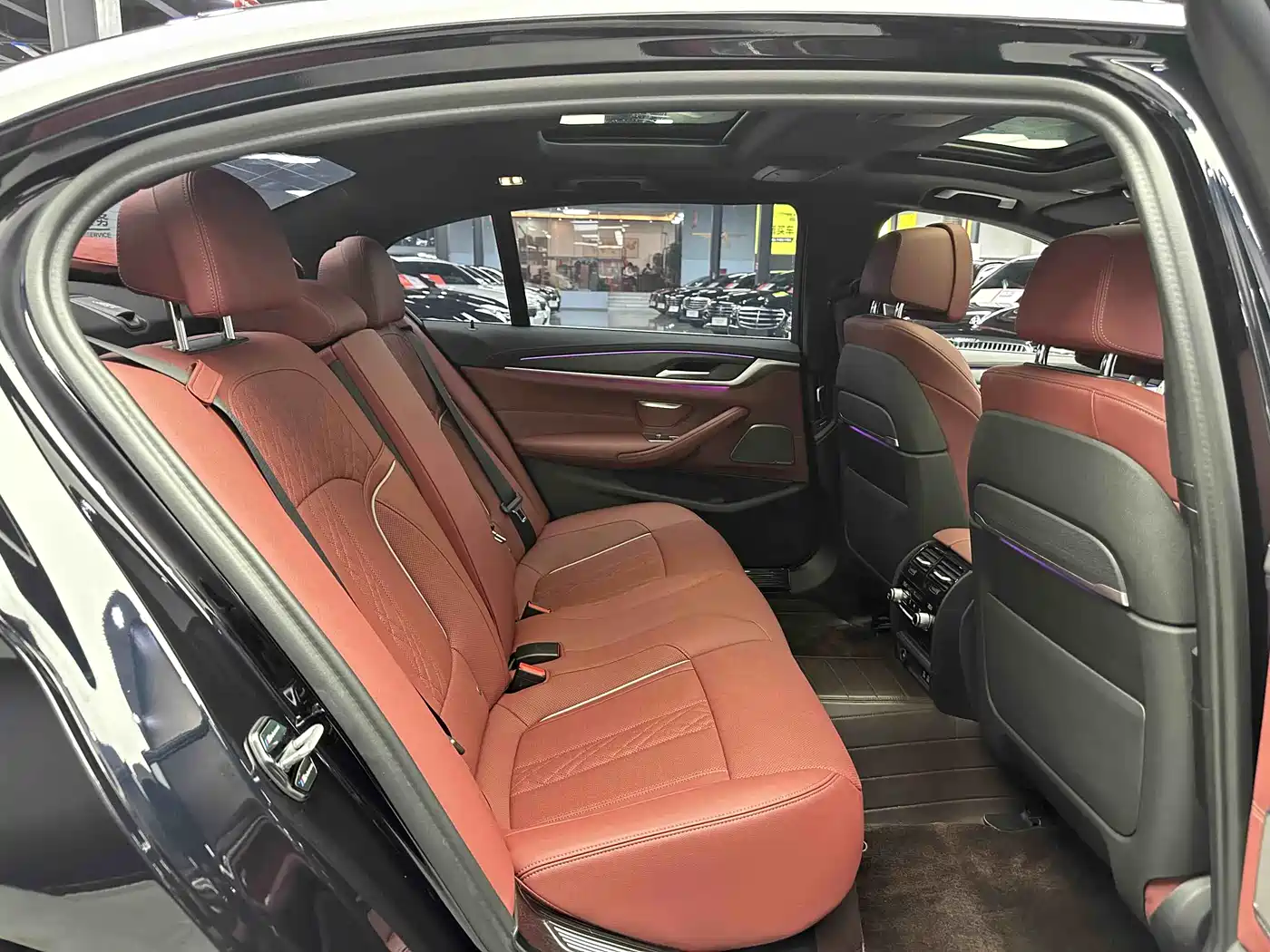 BMW 5 Series 2023 530Li Premium M Sport Package фото 5
