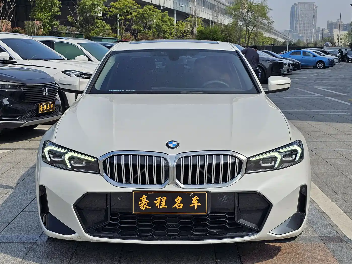 BMW 3 Series 2023 320Li M Sport Package фото 3