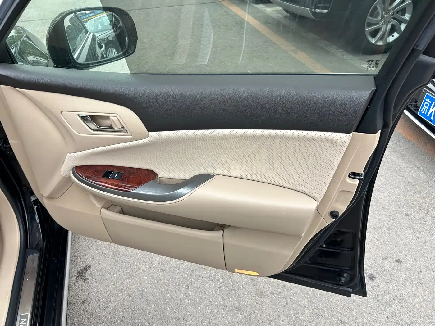 Toyota Crown 2012 2.5L Royal Leather Edition фото 14