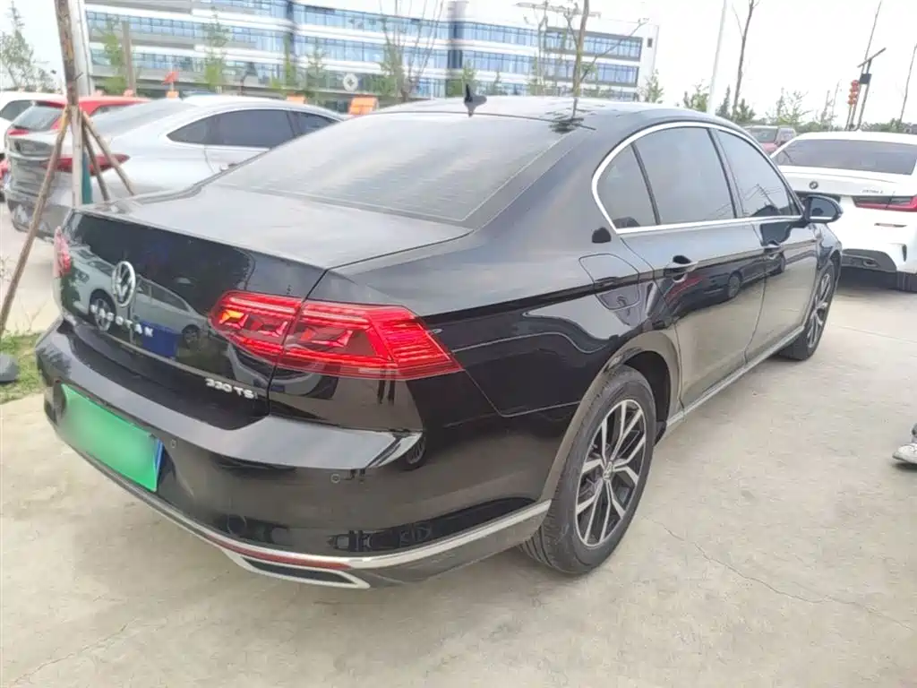 Volkswagen Magotan 2020 330TSI DSG Leading фото 7