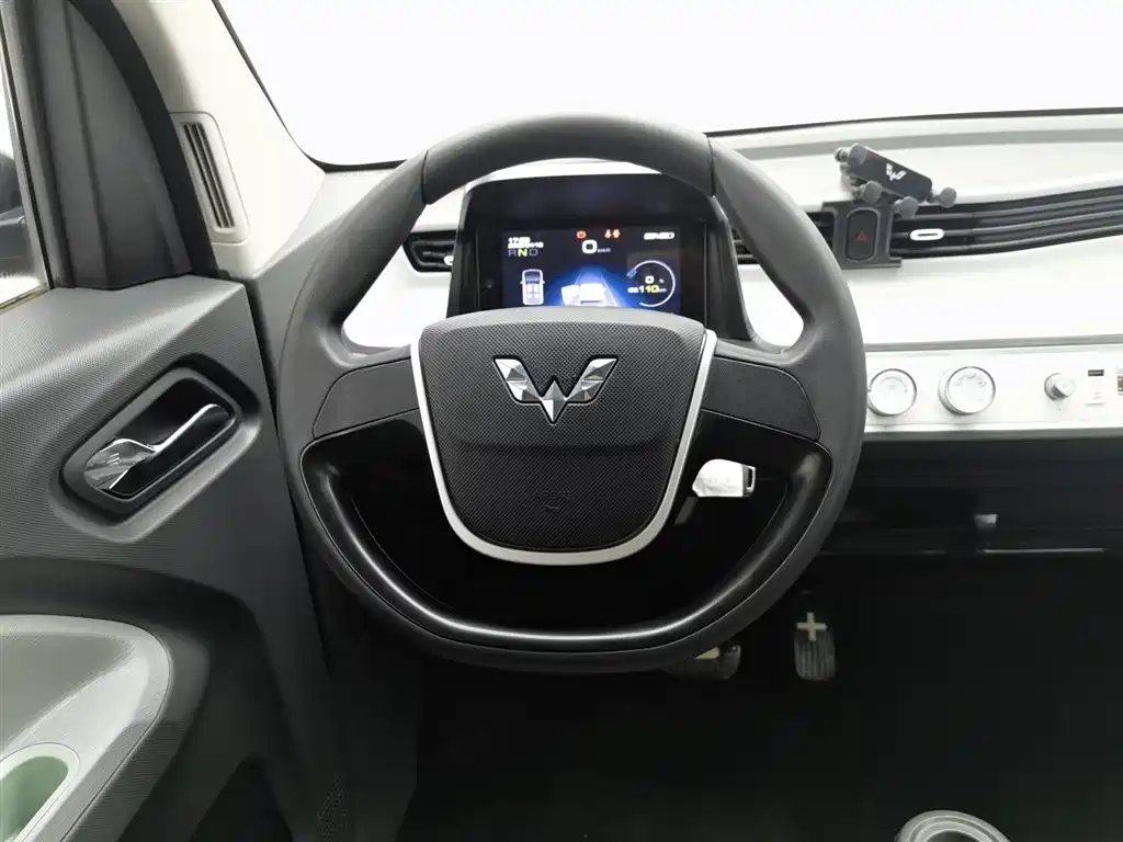 WULING AUTOMOBILE HONGGUANG MINIEV