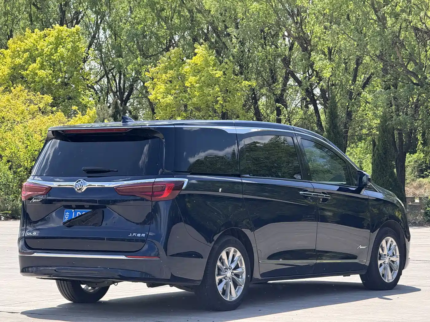 Buick GL8 2022 Avenir 4-Seater Prestige Edition фото 7