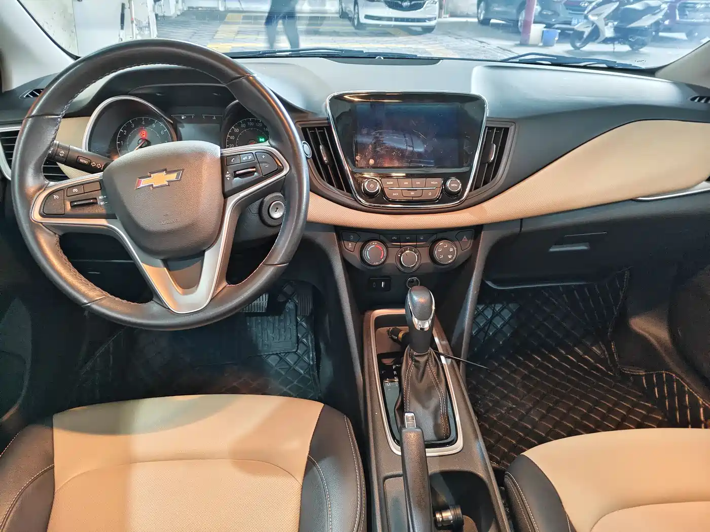 CHEVROLET CRUZE
